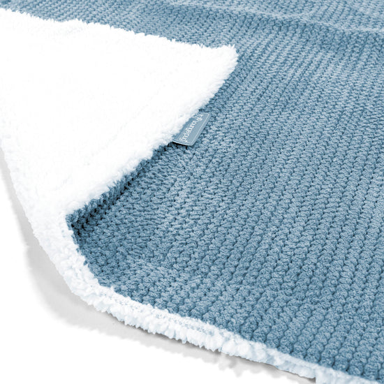 Sherpa Throw / Blanket - Pom Pom Sky Blue 01