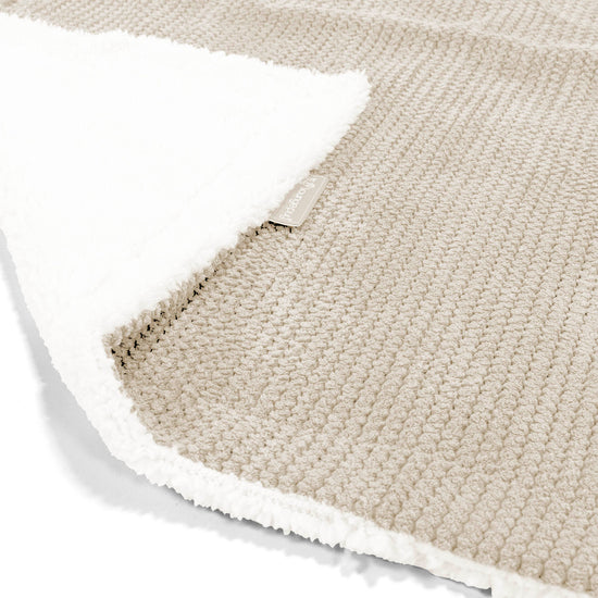 Sherpa Throw / Blanket - Pom Pom Ivory 02