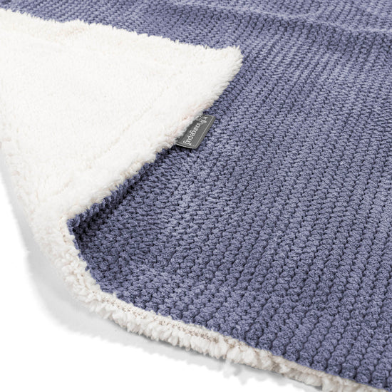 Sherpa Throw / Blanket - Pom Pom Purple 02