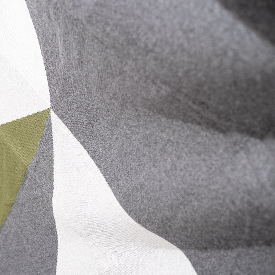 Throw / Blanket - Knitted Colourblock Abstract Grey 04