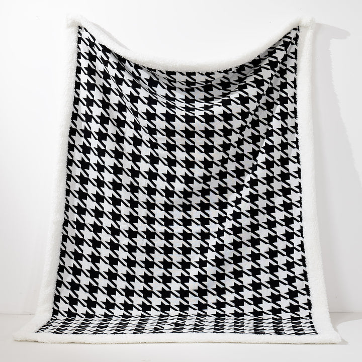 Throw / Blanket - Knitted Dogtooth Black 01