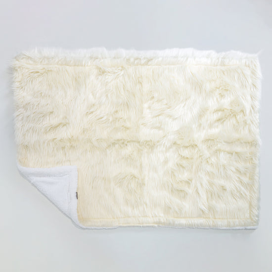 Sherpa Throw / Blanket - Mongolian Fur Cream 02