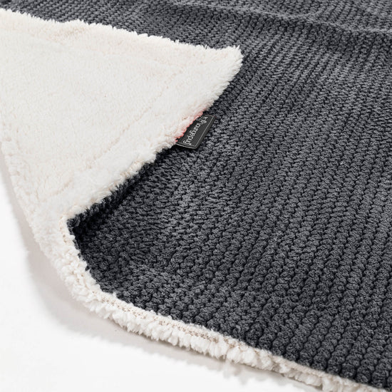 Sherpa Throw / Blanket - Pom Pom Black 01