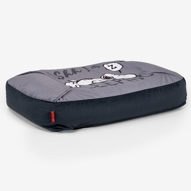 Snoopy Sloucher XL Dog Bed - Sleeping 02