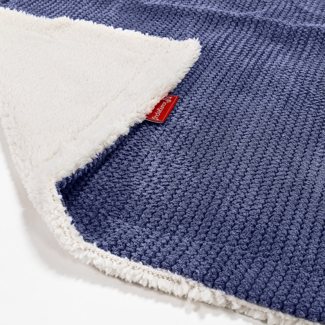 Sherpa Throw / Blanket - Pom Pom Purple 02