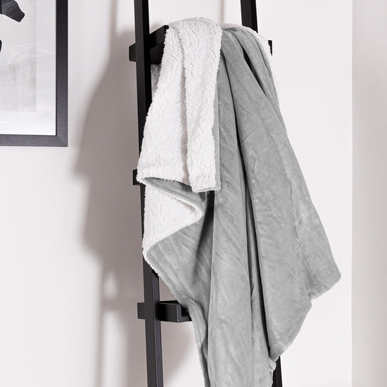 Sherpa Throw / Blanket - Fleece Light Grey 05