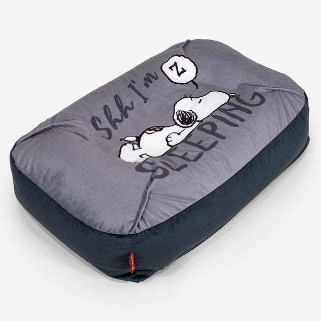Snoopy Sloucher Medium Dog Bed - Sleeping 01