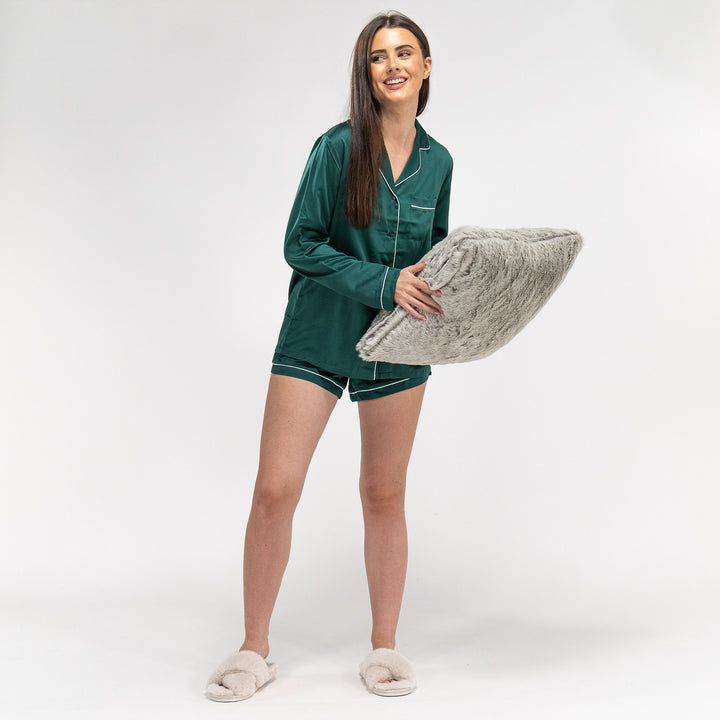 Women s Emerald Green Satin Pyjamas Short Sleeve Shorts Set Size XS XL White Piping Big Bertha Original IE