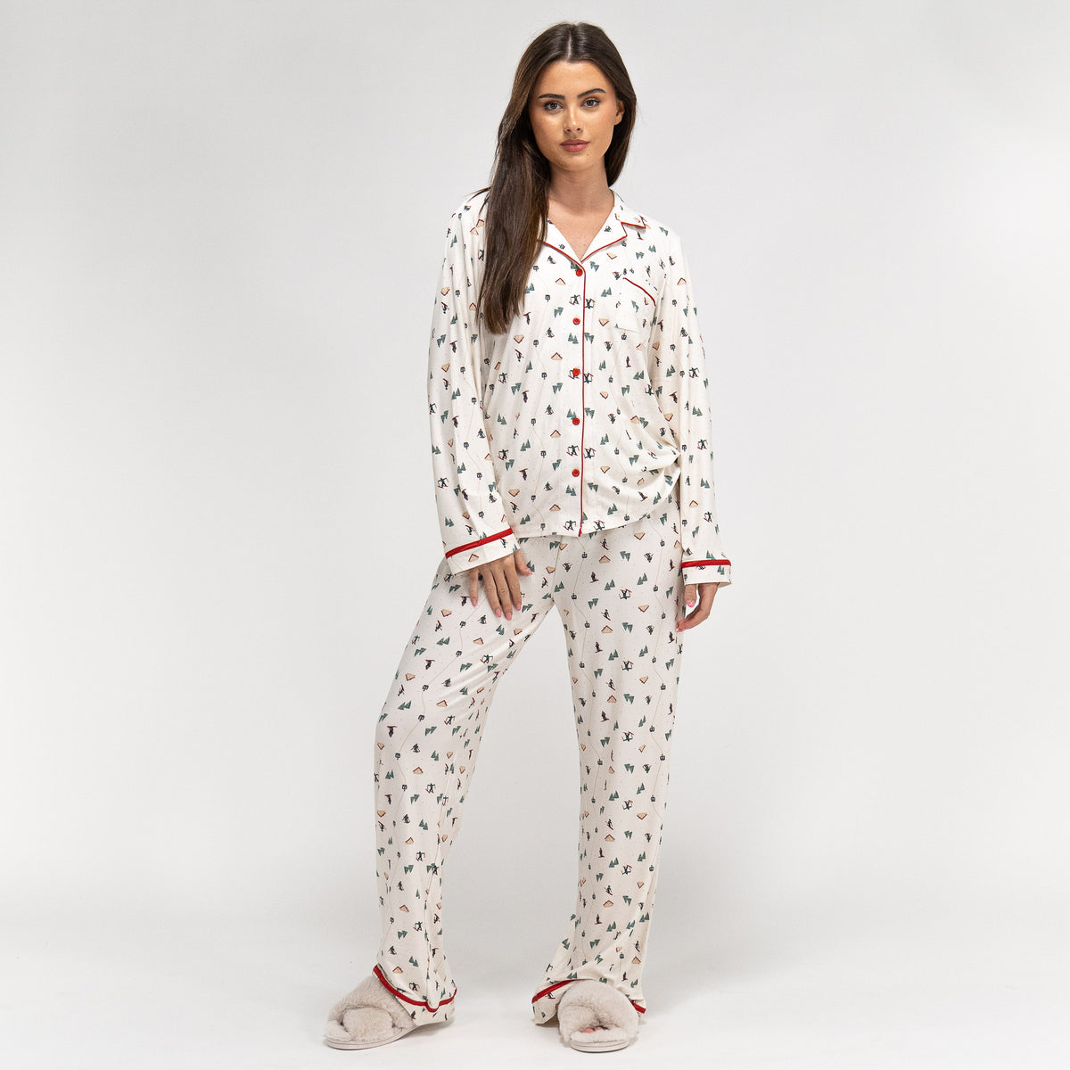 Women s Ski Scene Jersey Christmas Pyjamas Long Sleeve Trouser Set Size S L White Red Big Bertha Original IE